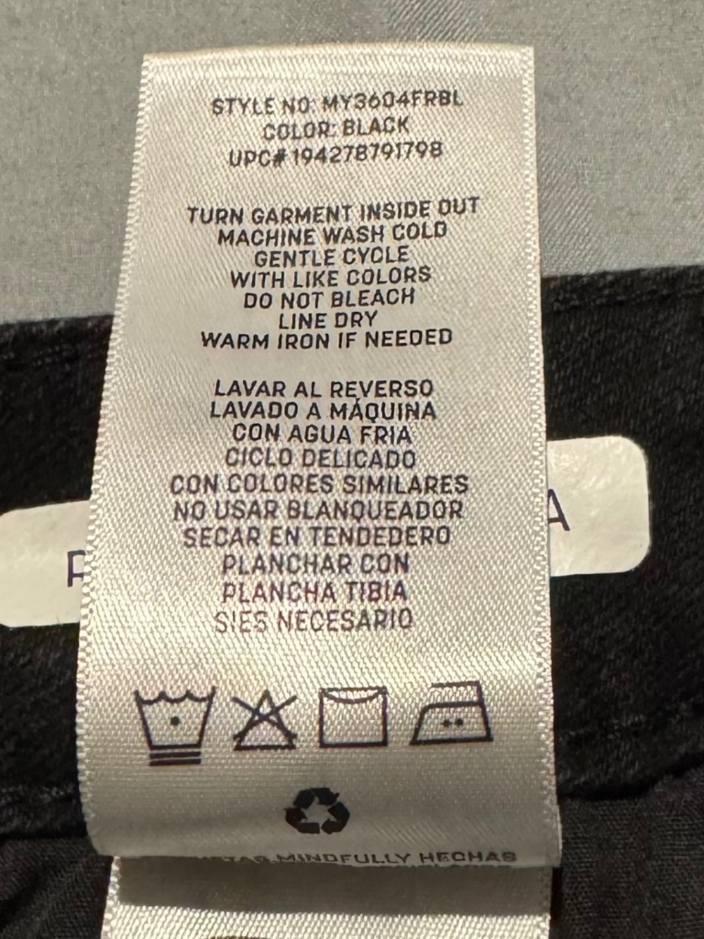 SEVEN7 Relaxed Bermuda Mid Rise Shorts - Size 4 - Picture 6 of 6